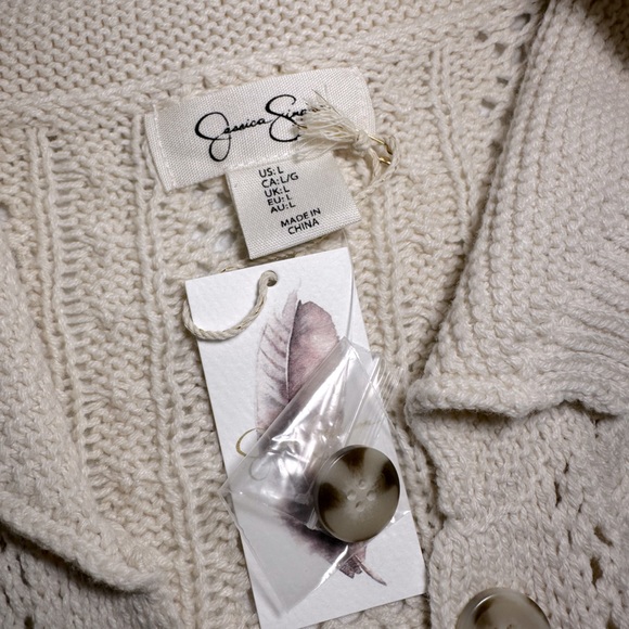 Cardigan - Picture 2 of 4